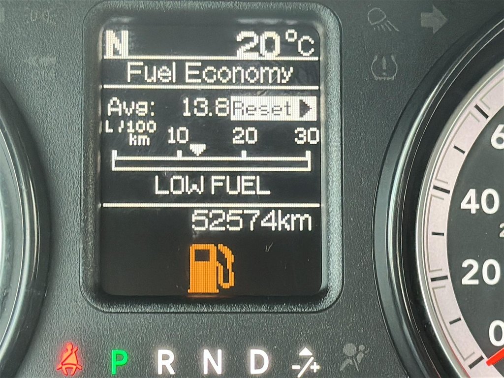 2023 Ram RAM 1500 Classic Crew Cab 4x4 (DS) SLT (140.5 WB 5'7 Box) SWB in Stratford, Ontario - 12 - w1024h768px