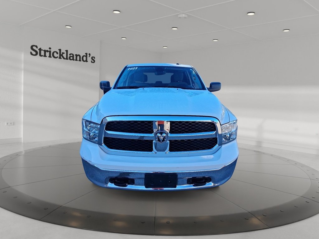 2023 Ram RAM 1500 Classic Crew Cab 4x4 (DS) SLT (140.5 WB 5'7 Box) SWB in Stratford, Ontario - 2 - w1024h768px