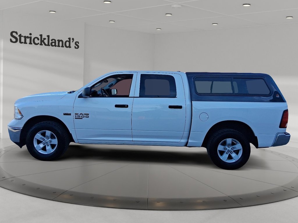2023 Ram RAM 1500 Classic Crew Cab 4x4 (DS) SLT (140.5 WB 5'7 Box) SWB in Stratford, Ontario - 5 - w1024h768px