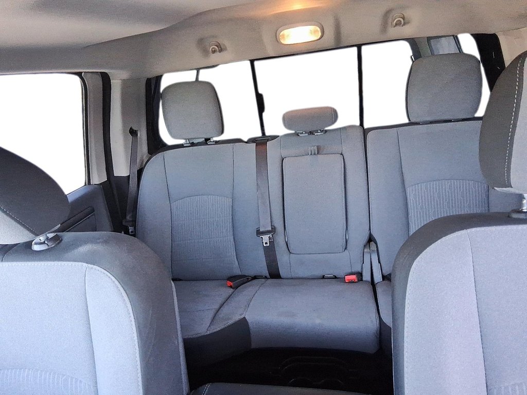 2023 Ram RAM 1500 Classic Crew Cab 4x4 (DS) SLT (140.5 WB 5'7 Box) SWB in Stratford, Ontario - 9 - w1024h768px