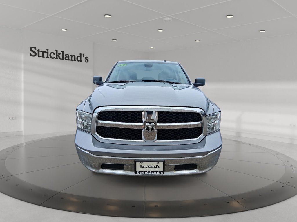 2023 Ram RAM 1500 Classic Crew Cab 4x4 (DS) SLT (140.5 WB 5'7 Box) SWB in Stratford, Ontario - 2 - w1024h768px