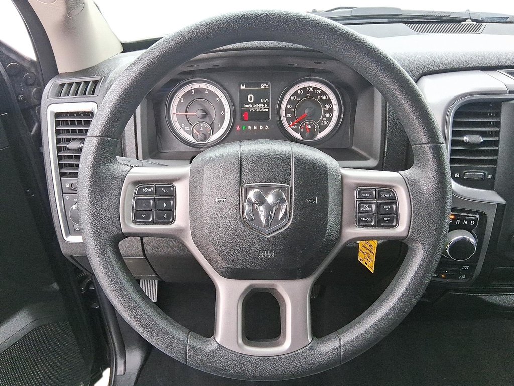 2023 Ram RAM 1500 Classic Crew Cab 4x4 (DS) SLT (140.5 WB 5'7 Box) SWB in Stratford, Ontario - 13 - w1024h768px