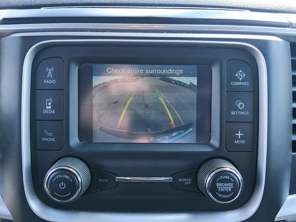 2023 Ram RAM 1500 Classic Crew Cab 4x4 (DS) SLT (140.5 WB 5'7 Box) SWB in Stratford, Ontario - 20 - w1024h768px