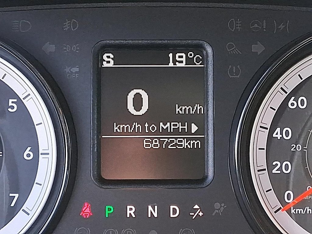 2023 Ram RAM 1500 Classic Crew Cab 4x4 (DS) SLT (140.5 WB 5'7 Box) SWB in Stratford, Ontario - 14 - w1024h768px