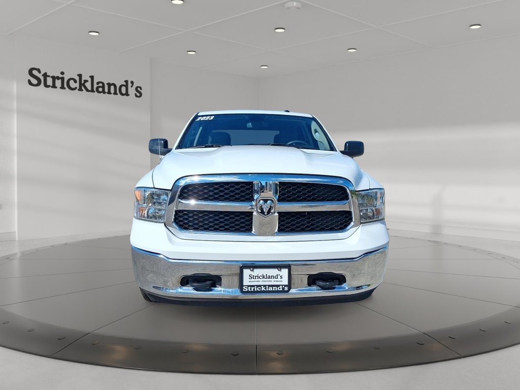 2023 Ram RAM 1500 Classic Crew Cab 4x4 (DS) SLT (140.5 WB 5'7 Box) SWB in Stratford, Ontario - 2 - w1024h768px