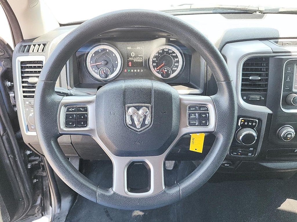 2023 Ram RAM 1500 Classic Crew Cab 4x4 (DS) SLT (140.5 WB 5'7 Box) SWB in Stratford, Ontario - 11 - w1024h768px