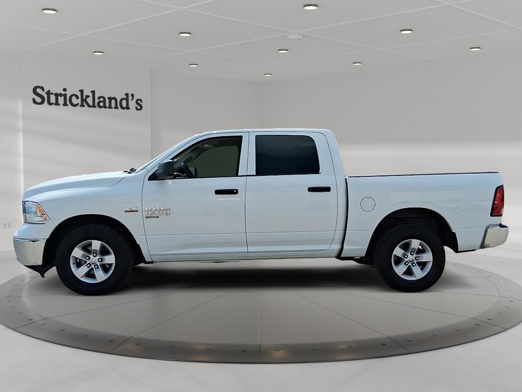 2023 Ram RAM 1500 Classic Crew Cab 4x4 (DS) SLT (140.5 WB 5'7 Box) SWB in Stratford, Ontario - 5 - w1024h768px