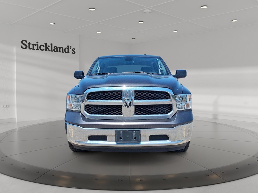 2023 Ram RAM 1500 Classic Crew Cab 4x4 (DS) SLT (140.5 WB 5'7 Box) SWB in Stratford, Ontario - 2 - w1024h768px
