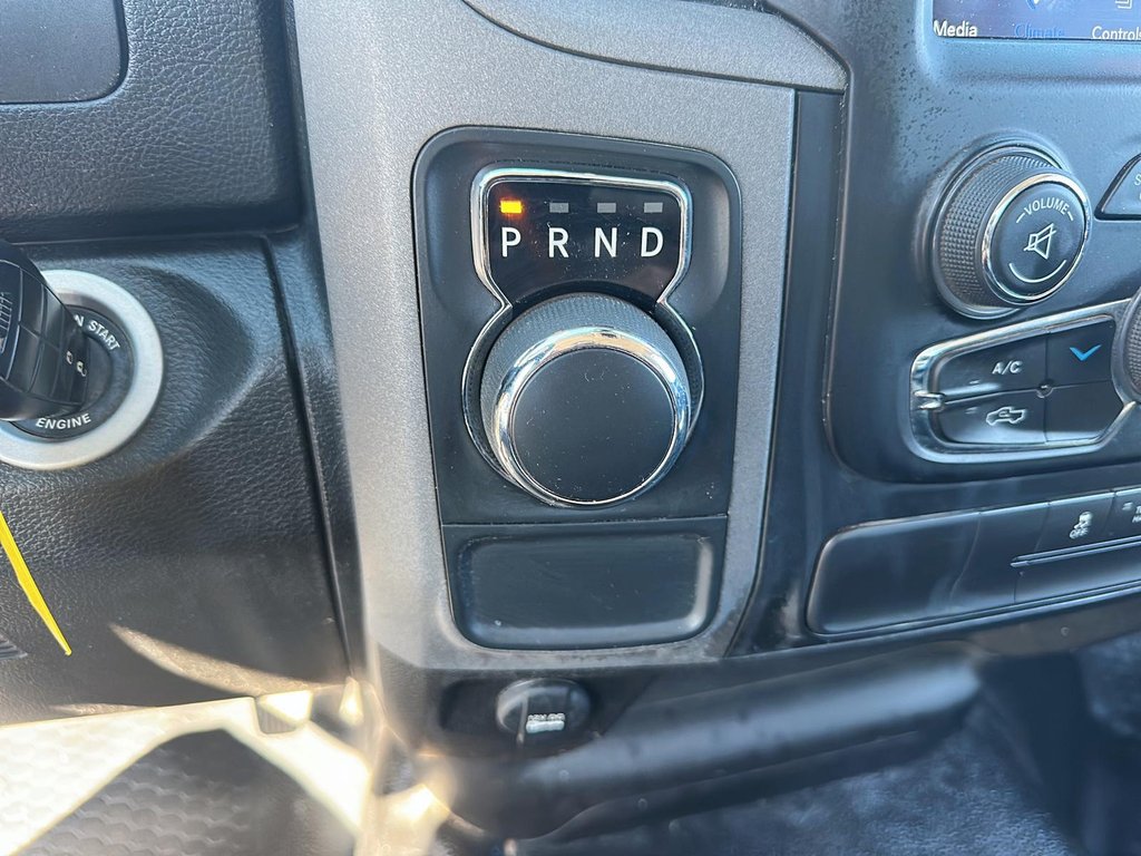 2021 Ram RAM 1500 Classic Reg Cab 4x2 (DS) ST (140.5 WB 8' Box) LWB in Stratford, Ontario - 13 - w1024h768px