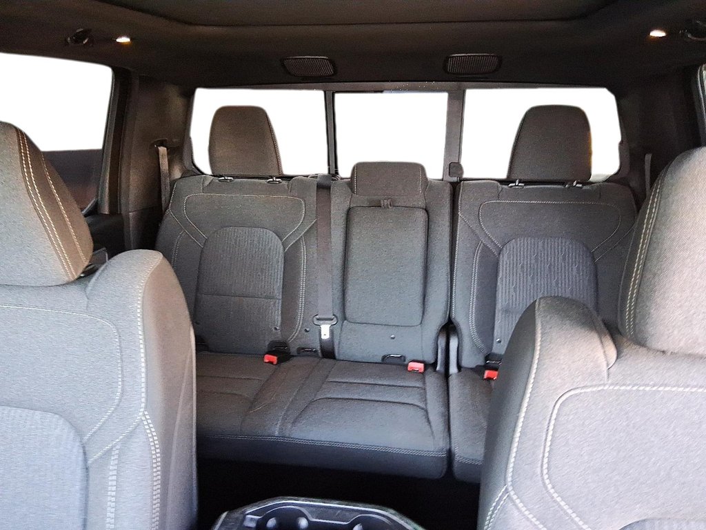 2019 Ram RAM 1500 Crew Cab 4x4 (DT) Big Horn LWB in Stratford, Ontario - 9 - w1024h768px