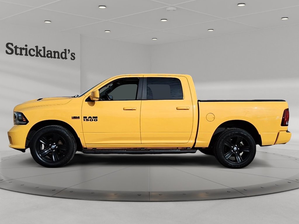 2016 Ram RAM 1500 Crew Cab 4x4 Sport (140.5 WB - 5.7 Box) in Stratford, Ontario - 5 - w1024h768px