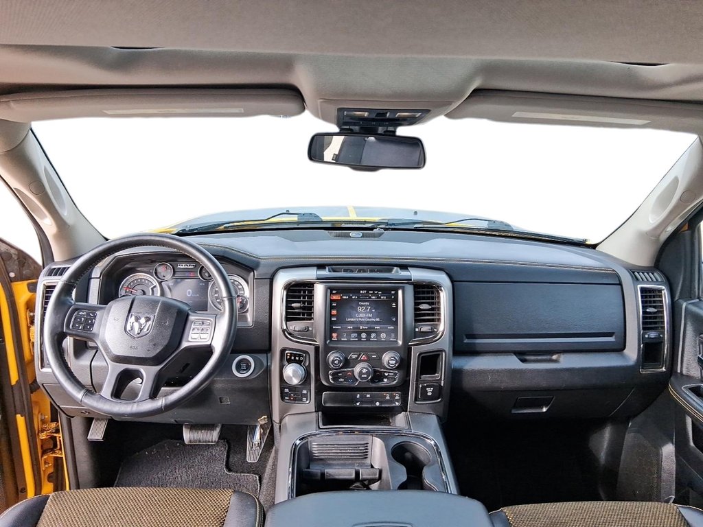 2016 Ram RAM 1500 Crew Cab 4x4 Sport (140.5 WB - 5.7 Box) in Stratford, Ontario - 11 - w1024h768px