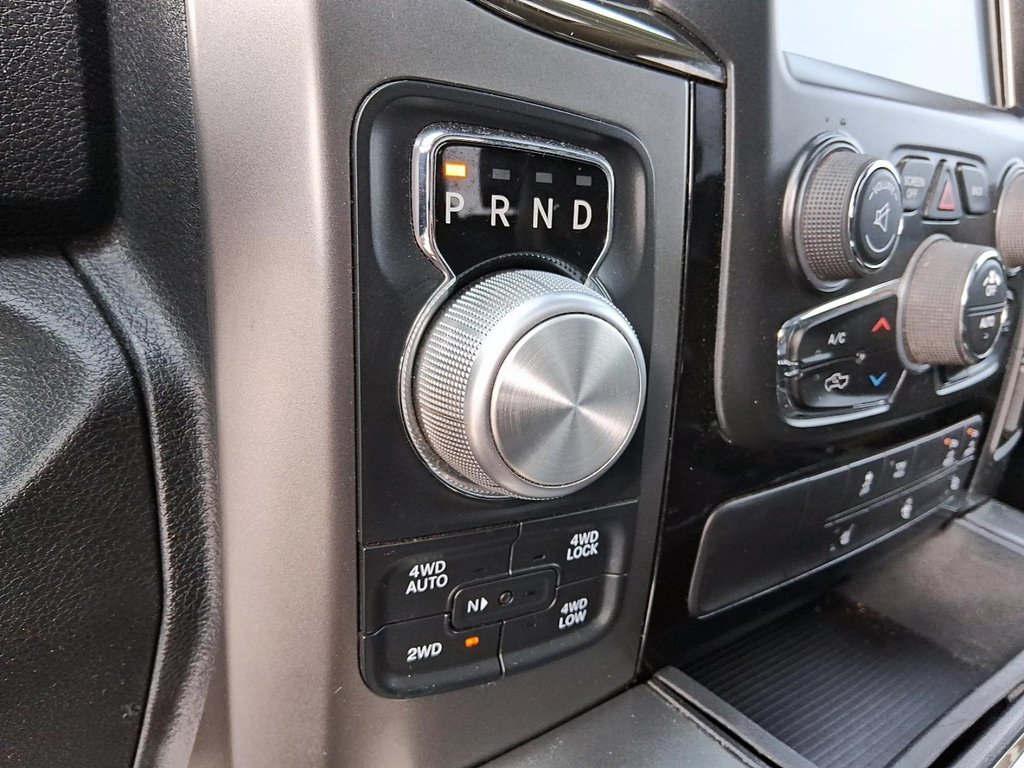 2016 Ram RAM 1500 Crew Cab 4x4 Sport (140.5 WB - 5.7 Box) in Stratford, Ontario - 17 - w1024h768px