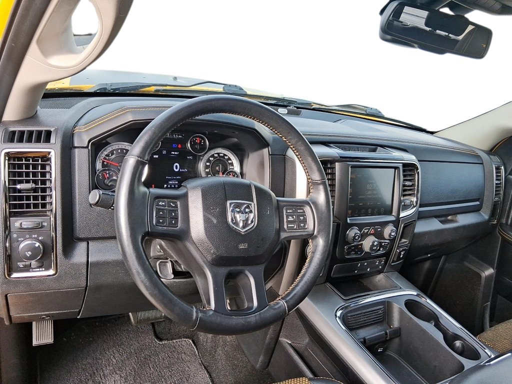 2016 Ram RAM 1500 Crew Cab 4x4 Sport (140.5 WB - 5.7 Box) in Stratford, Ontario - 10 - w1024h768px
