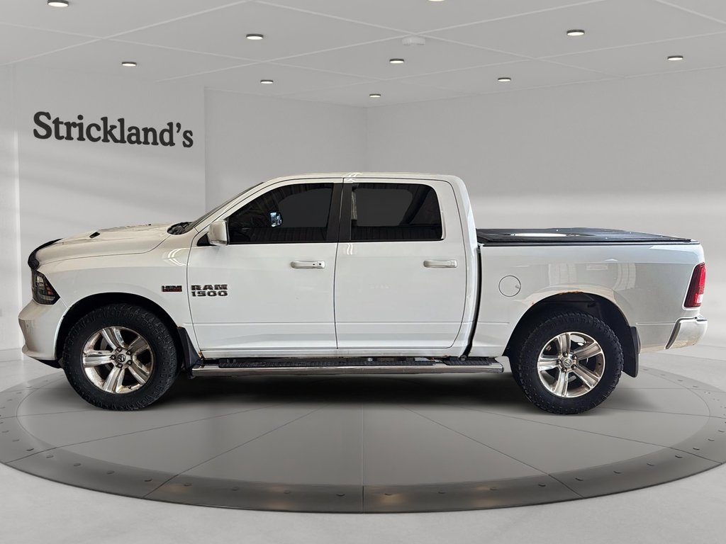 2016 Ram RAM 1500 Crew Cab 4x4 Sport (140.5 WB - 5.7 Box) in Stratford, Ontario - 5 - w1024h768px