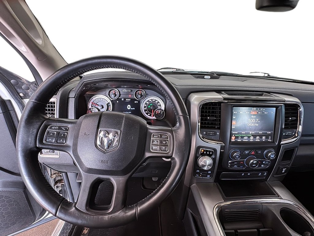2016 Ram RAM 1500 Crew Cab 4x4 Sport (140.5 WB - 5.7 Box) in Stratford, Ontario - 13 - w1024h768px