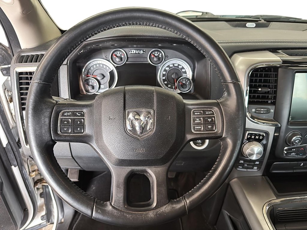 2016 Ram RAM 1500 Crew Cab 4x4 Sport (140.5 WB - 5.7 Box) in Stratford, Ontario - 11 - w1024h768px