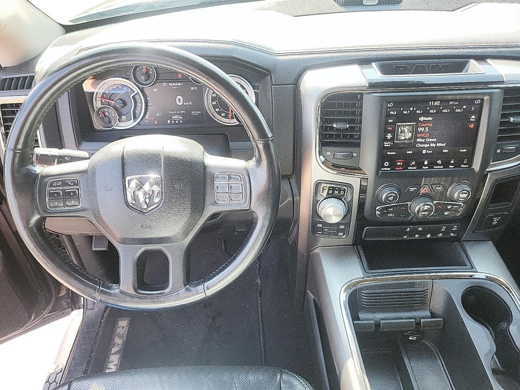 2018 Ram RAM 1500 Crew Cab 4x4 Sport (140.5 WB - 5.7 Box) in Stratford, Ontario - 13 - w1024h768px