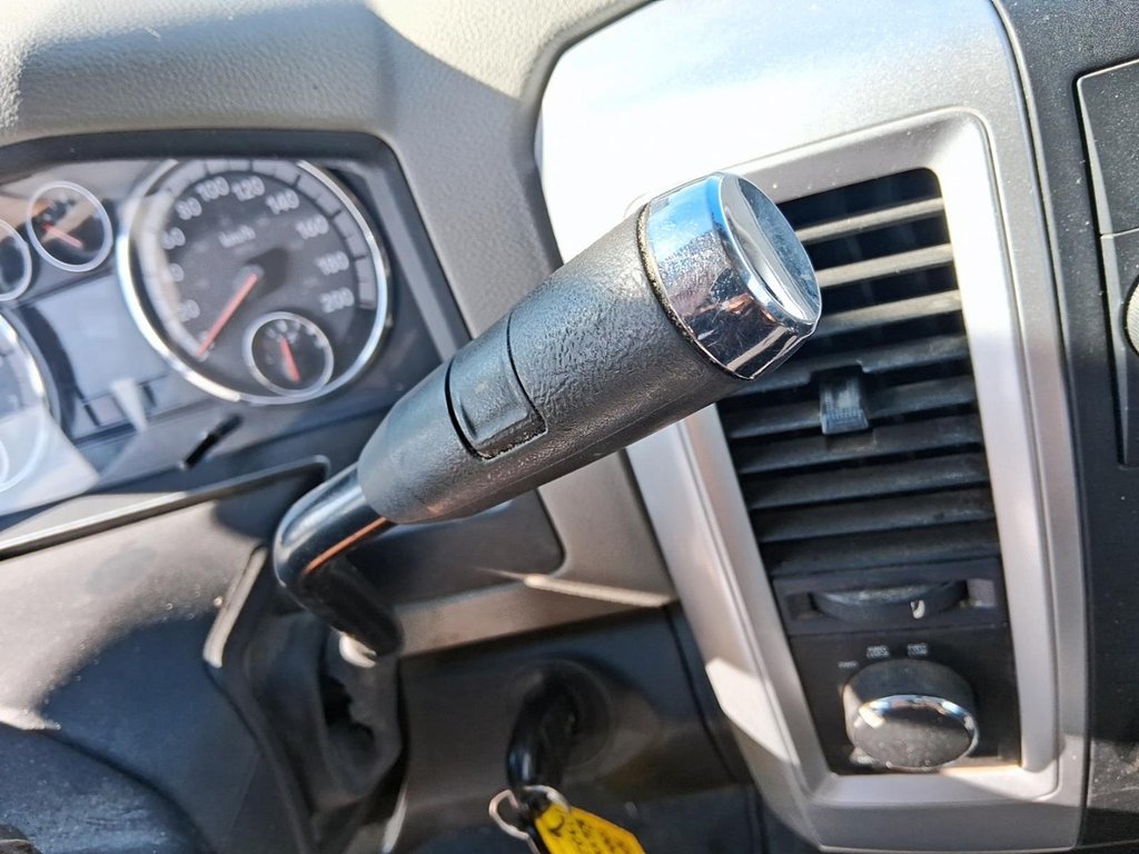 2012 Ram RAM 1500 Quad Cab 4x4 Outdoorsman in Stratford, Ontario - 15 - w1024h768px