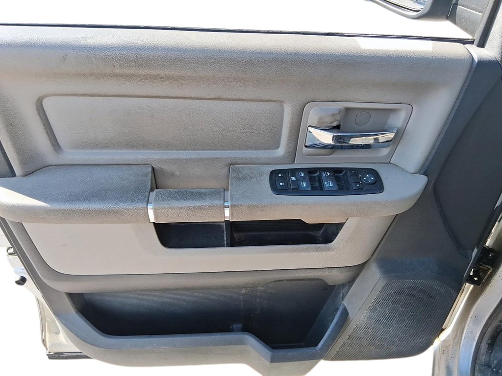 2012 Ram RAM 1500 Quad Cab 4x4 Outdoorsman in Stratford, Ontario - 10 - w1024h768px