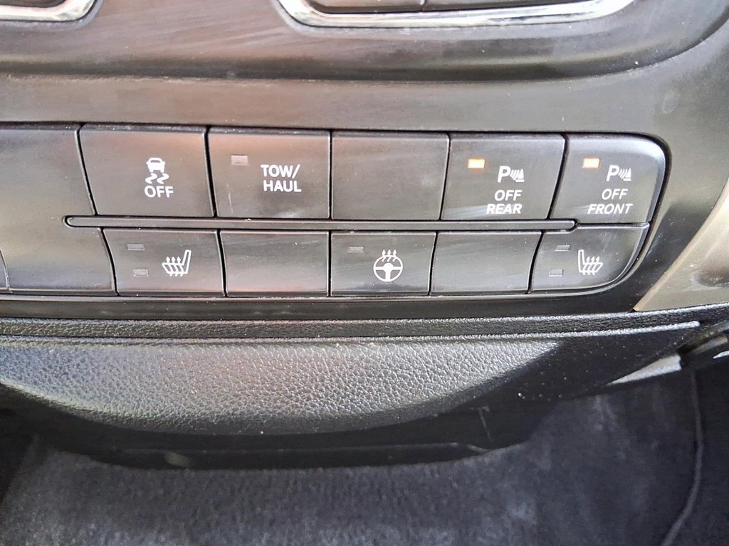2016 Ram RAM 1500 Quad Cab 4x4 SLT (140.5 WB 6'4 Box) in Stratford, Ontario - 18 - w1024h768px