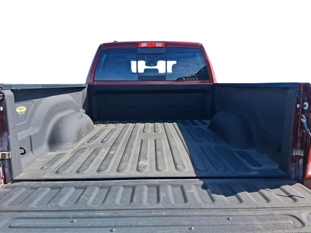 2016 Ram RAM 1500 Quad Cab 4x4 SLT (140.5 WB 6'4 Box) in Stratford, Ontario - 20 - w1024h768px