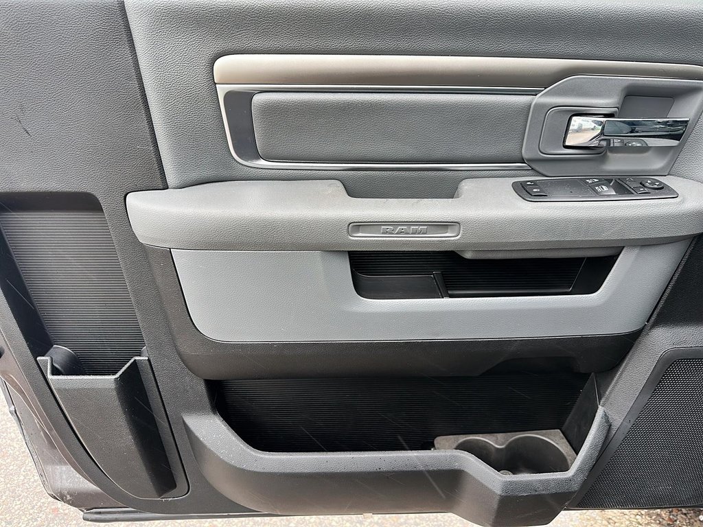 2019 Ram RAM 1500 Reg Cab 4x2 (DS) ST (120.5 WB 6'4 Box) in Stratford, Ontario - 10 - w1024h768px