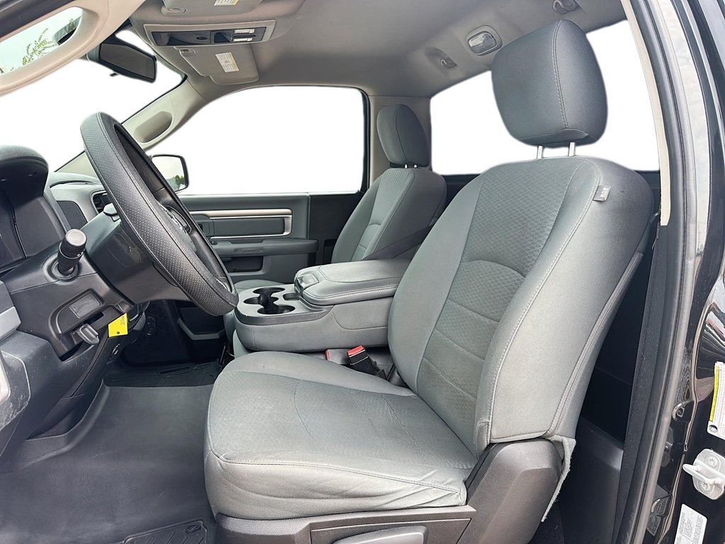 2016 Ram 1500 Reg Cab 4x2 ST (120.5 WB 6'4 Box) in Stratford, Ontario - 8 - w1024h768px