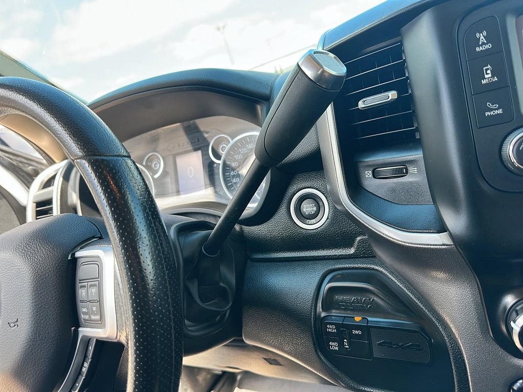2019 Ram RAM 2500 Crew Cab 4x4 Big Horn (169 WB 8' Box) in Stratford, Ontario - 14 - w1024h768px