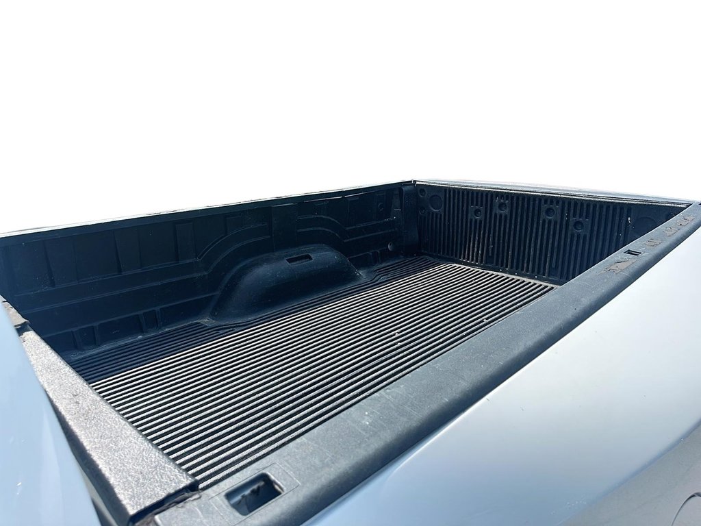 2016 Ram RAM 3500 Crew Cab 4x4 ST - (169 WB - 8 Box) in Stratford, Ontario - 16 - w1024h768px