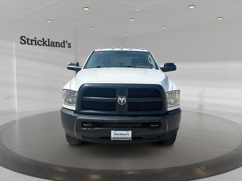 2016 Ram RAM 3500 Crew Cab 4x4 ST - (169 WB - 8 Box) in Stratford, Ontario - 2 - w1024h768px