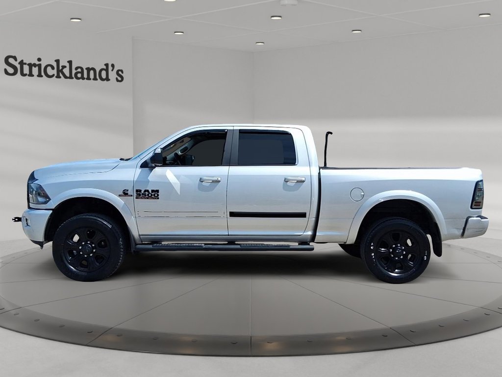 2017 Ram RAM 3500 Crew Cab 4x4 SLT - (149'' WB - 6.4'' Box) in Stratford, Ontario - 5 - w1024h768px