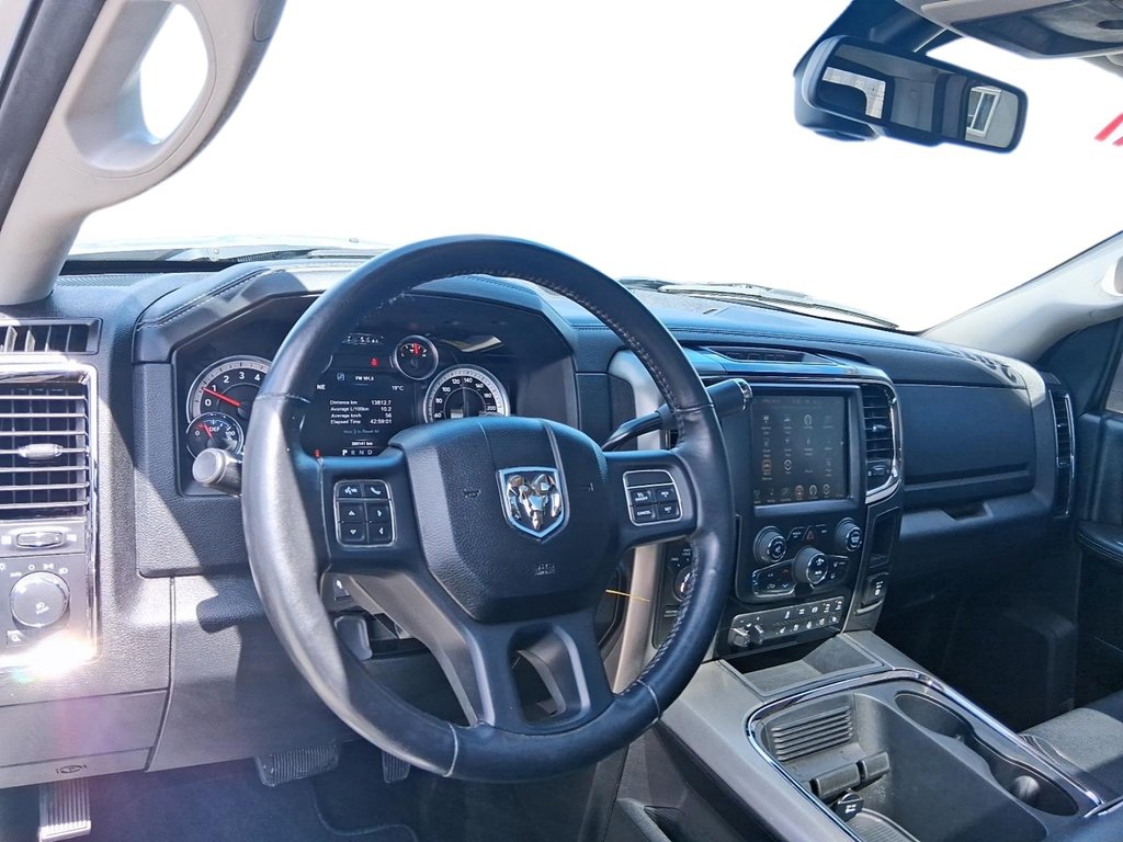 2017 Ram RAM 3500 Crew Cab 4x4 SLT - (149'' WB - 6.4'' Box) in Stratford, Ontario - 10 - w1024h768px