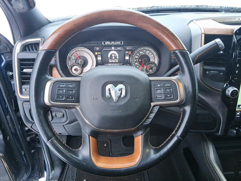 2021 Ram RAM 3500 Mega Cab 4x4 Longhorn (160 WB - 6' 4 Box) in Stratford, Ontario - 13 - w1024h768px