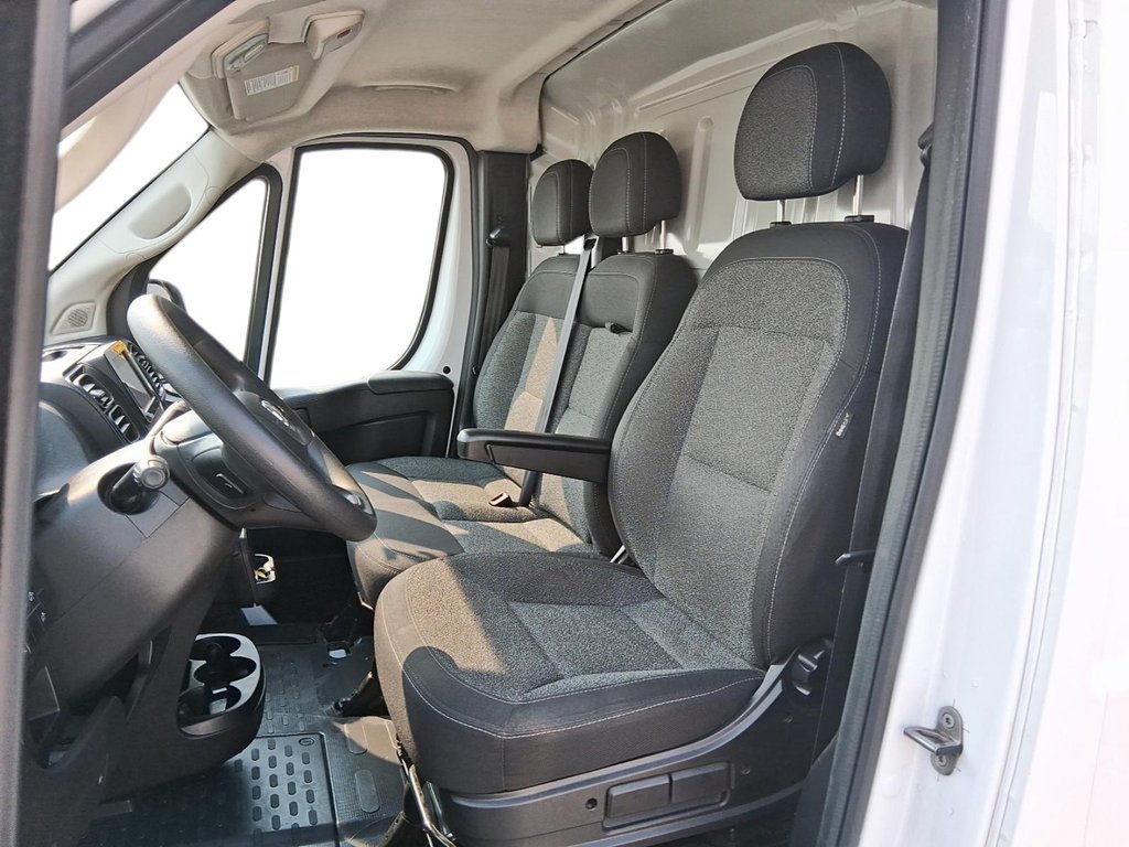 2023 Ram RAM Promaster Cargo Van 2500 Low Roof (136 In WB) in Stratford, Ontario - 8 - w1024h768px