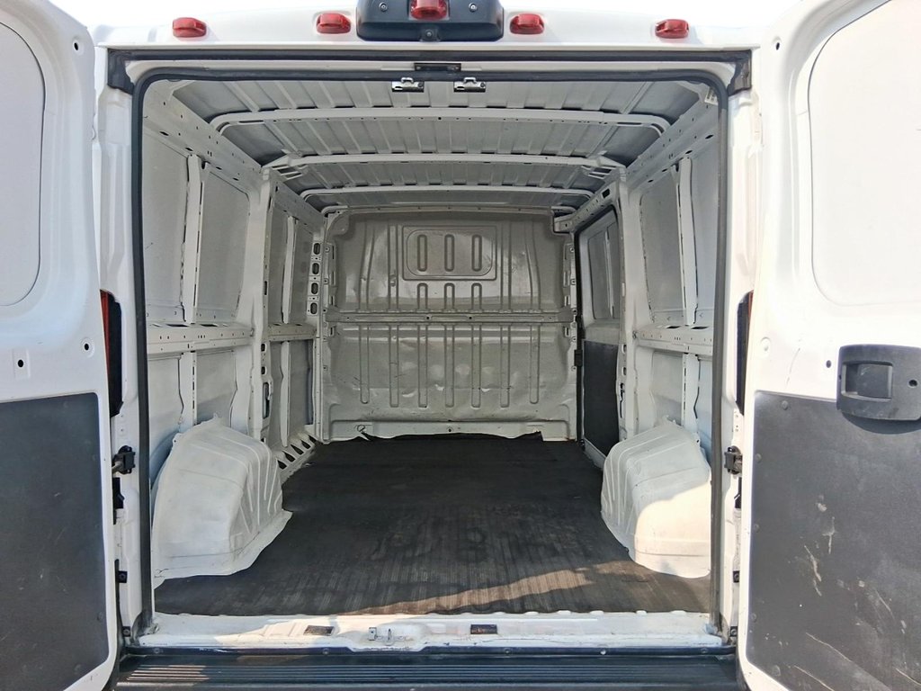 2023 Ram RAM Promaster Cargo Van 2500 Low Roof (136 In WB) in Stratford, Ontario - 6 - w1024h768px