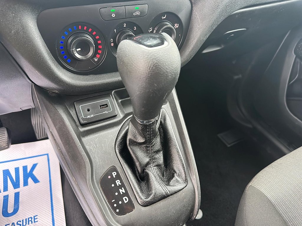 2020 Ram RAM Promaster City Wagon SLT in Stratford, Ontario - 14 - w1024h768px