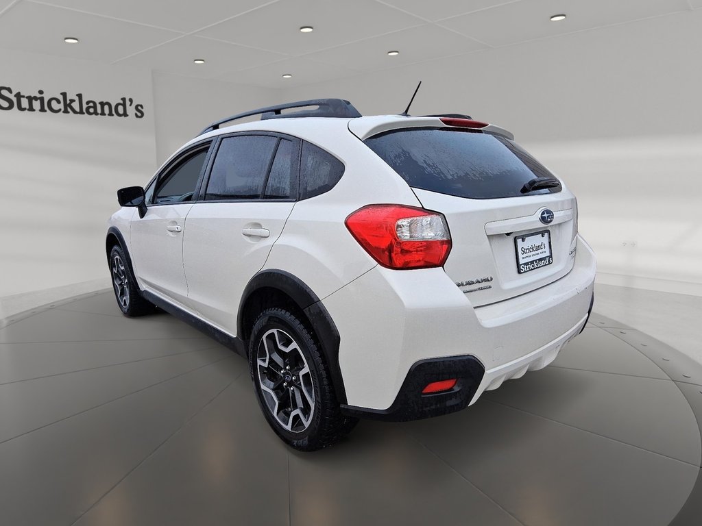 2017 Subaru Crosstrek Limited Pkg CVT in Stratford, Ontario - 4 - w1024h768px