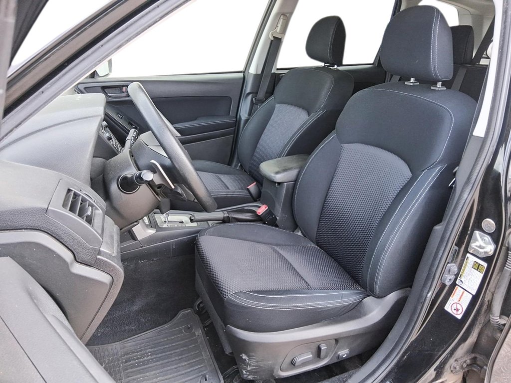 2015 Subaru Forester 2.5i Convenience at in Stratford, Ontario - 8 - w1024h768px