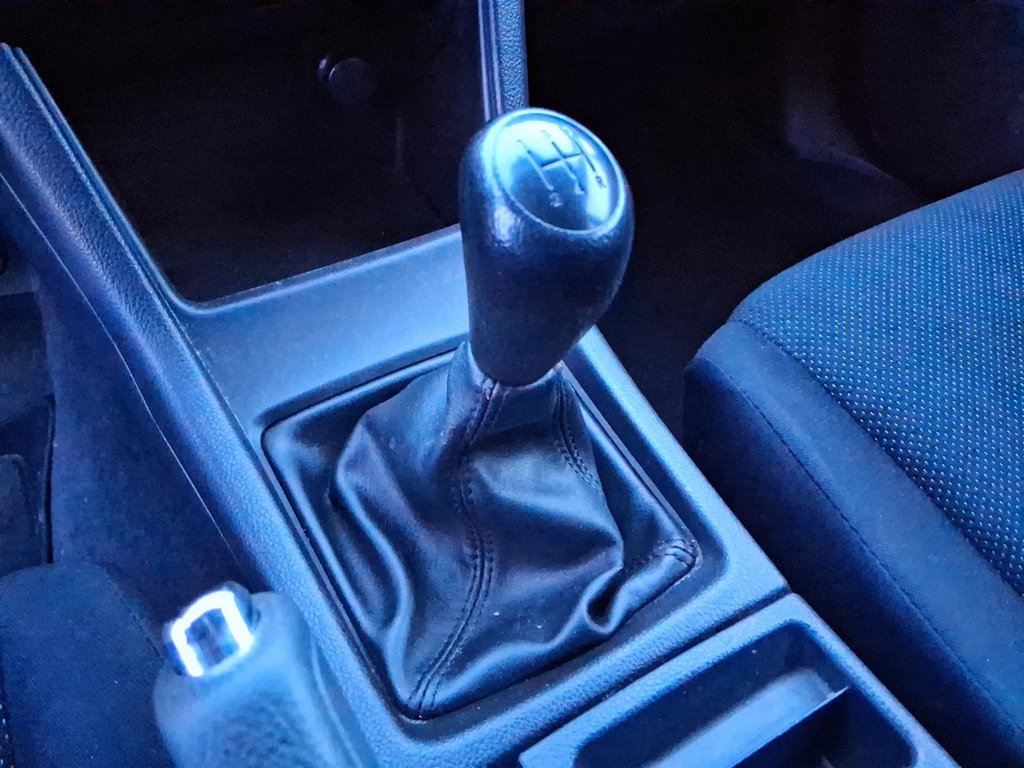 2013 Subaru Impreza 5Dr Limited Pkg 5sp in Stratford, Ontario - 16 - w1024h768px