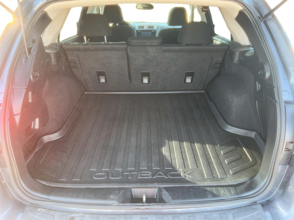 2017  Outback 2.5i Touring at in Stratford, Ontario - 6 - w1024h768px