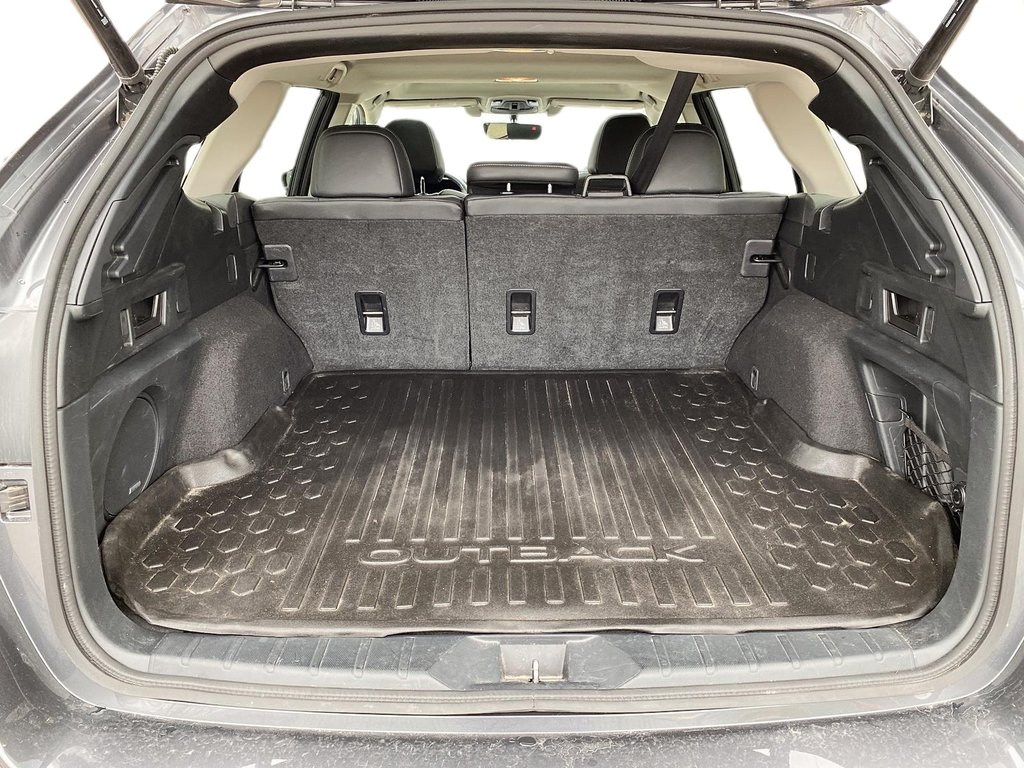 2022  Outback 2.5L Limited in Stratford, Ontario - 6 - w1024h768px