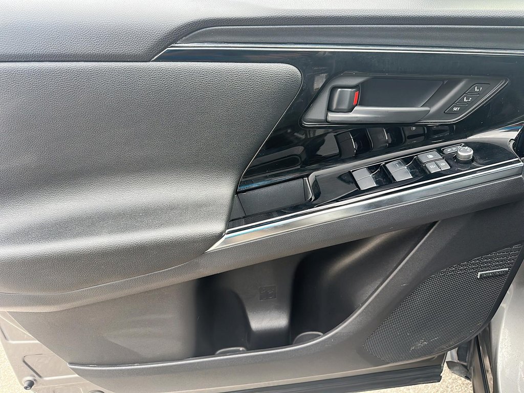 2023 Subaru SOLTERRA At - PUE AWD in Stratford, Ontario - 10 - w1024h768px