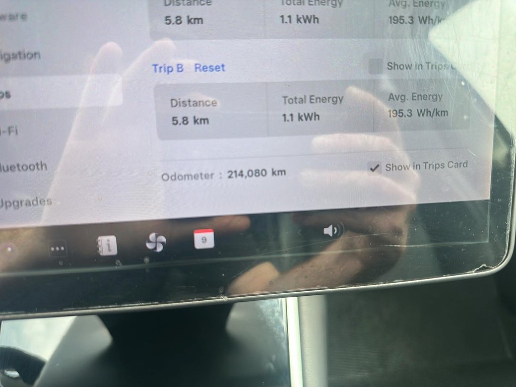 2018 Tesla MODEL 3 in Stratford, Ontario - 11 - w1024h768px