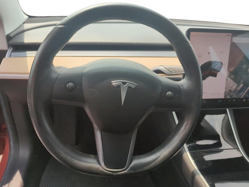 2018 Tesla MODEL 3 in Stratford, Ontario - 12 - w1024h768px