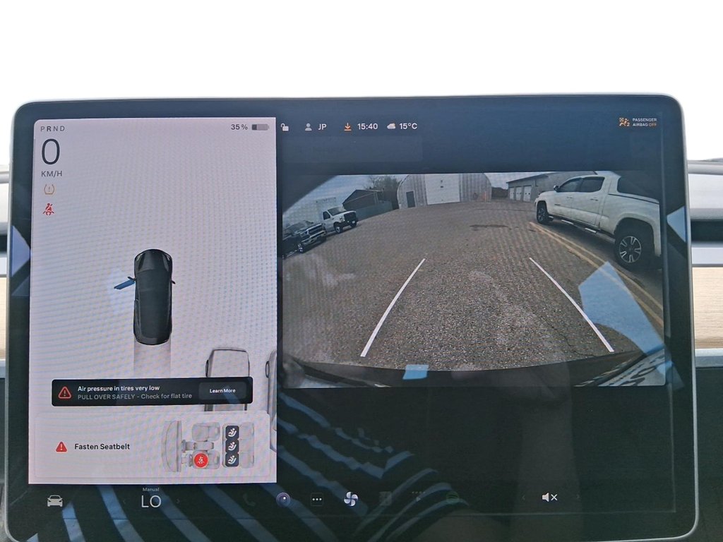 2019 Tesla Model 3 Long Range AWD in Stratford, Ontario - 18 - w1024h768px