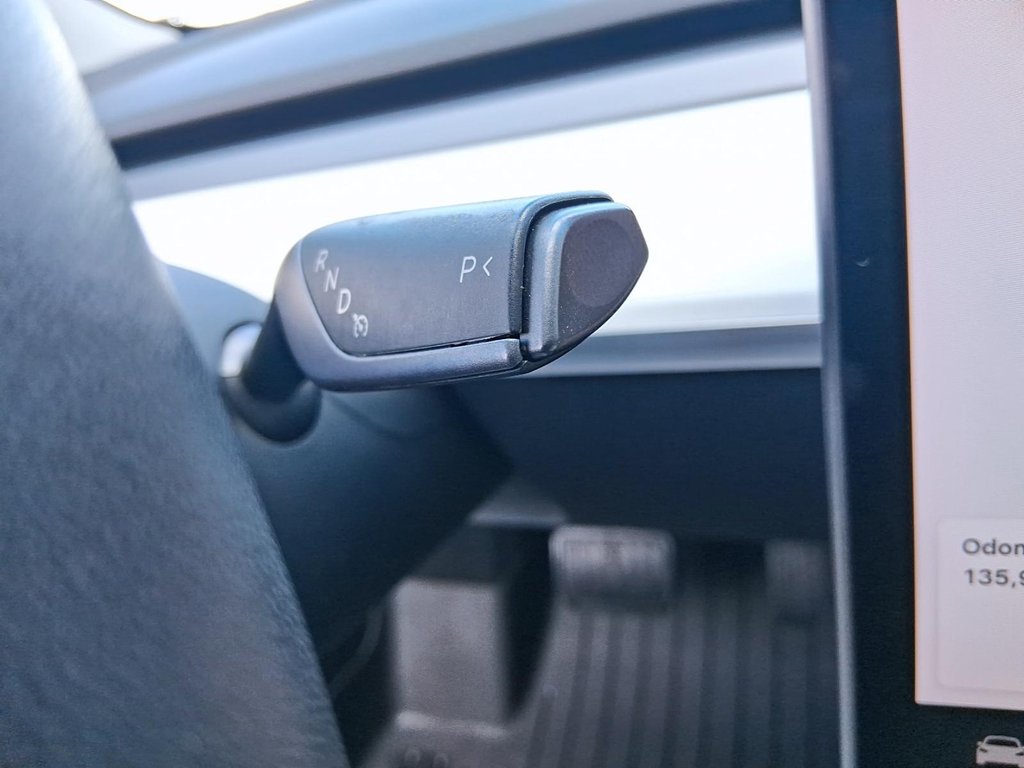 2020 Tesla Model 3 Long Range AWD in Stratford, Ontario - 18 - w1024h768px