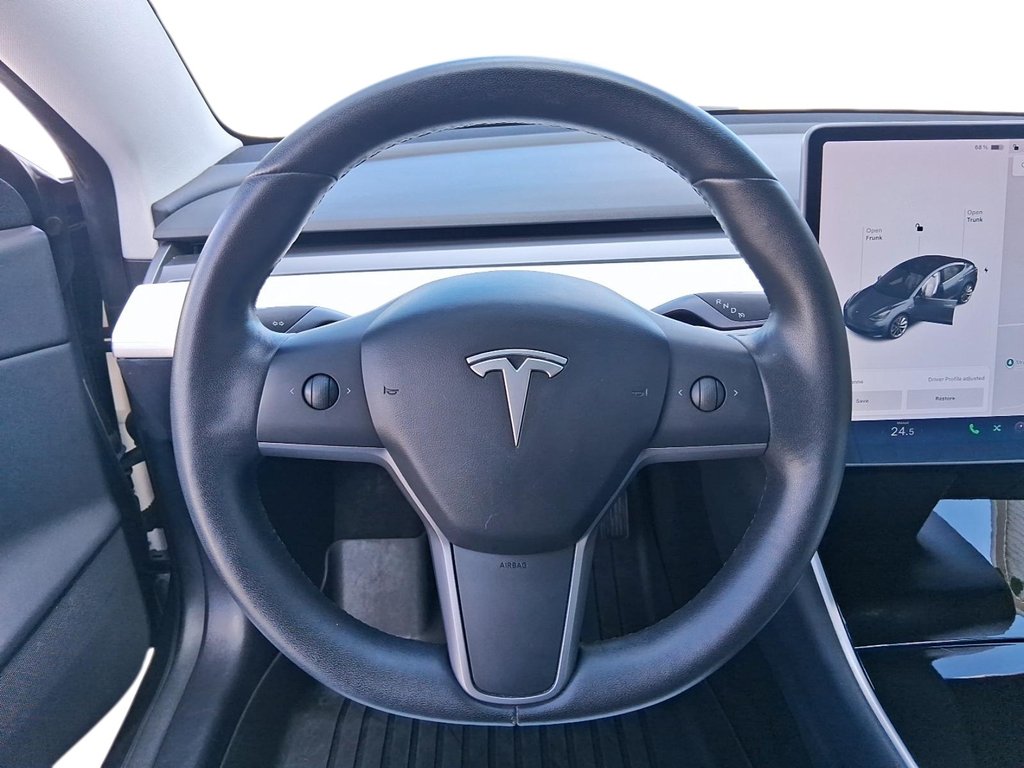 2020 Tesla Model 3 Long Range AWD in Stratford, Ontario - 14 - w1024h768px