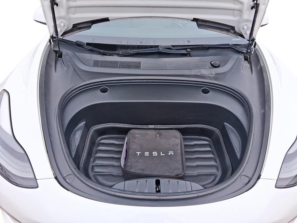 2021 Tesla Model 3 Standard Range Plus in Stratford, Ontario - 7 - w1024h768px