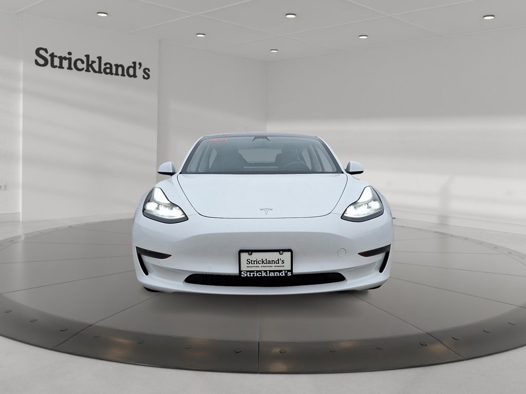 2021 Tesla Model 3 Standard Range Plus in Stratford, Ontario - 2 - w1024h768px